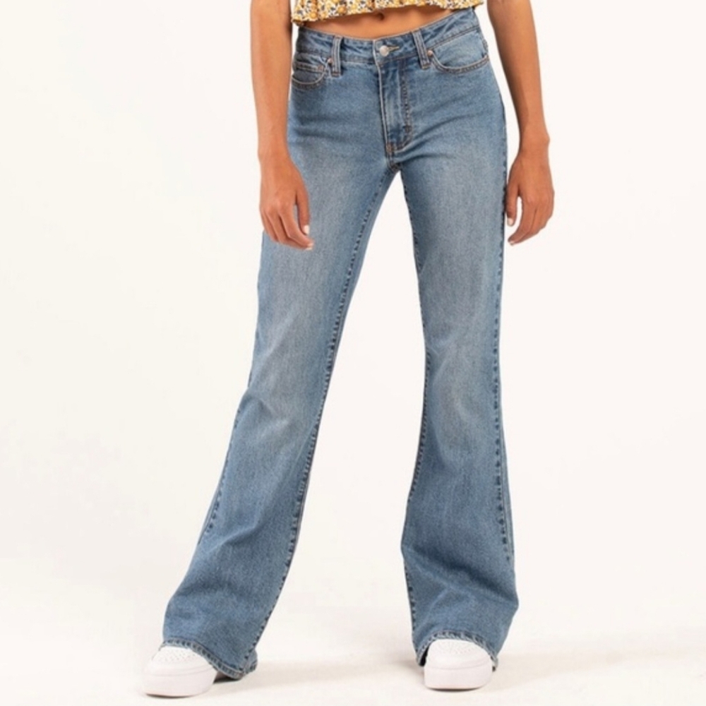 RSQ Low Rise Flare Denim Jeans‎ Lightwash Size 30